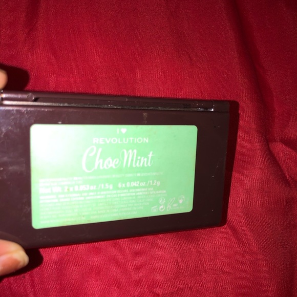 Makeup - Picture 3 of 3